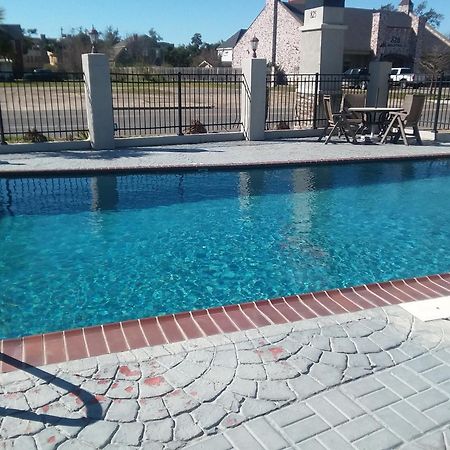 Howard Johnson By Wyndham Historic Lake Charles Luaran gambar