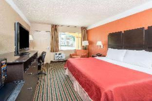 Howard Johnson By Wyndham Historic Lake Charles Bilik gambar