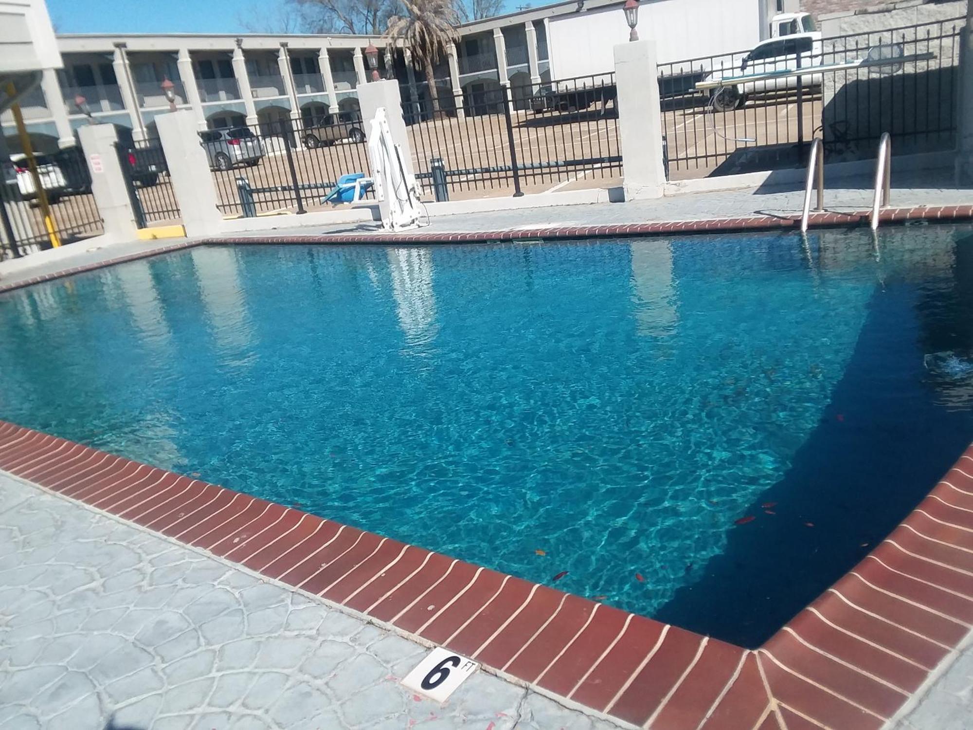 Howard Johnson By Wyndham Historic Lake Charles Luaran gambar