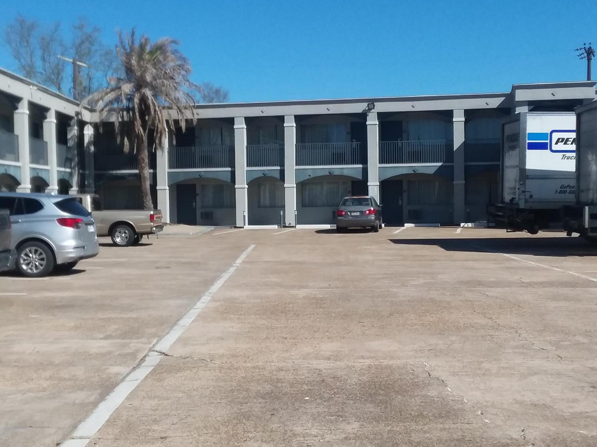 Howard Johnson By Wyndham Historic Lake Charles Luaran gambar